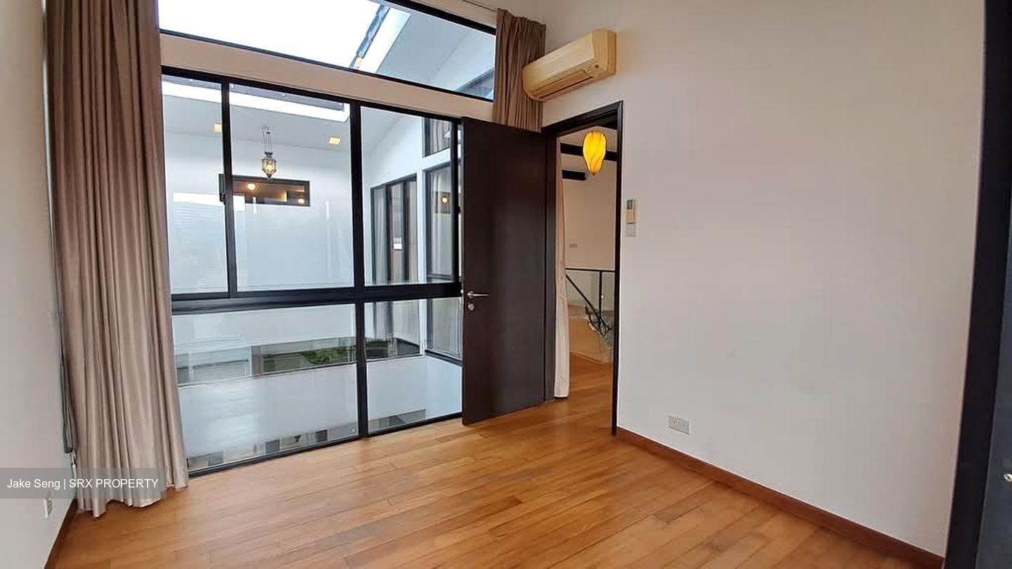 Serangoon Garden Estate (D19), Terrace #573561961